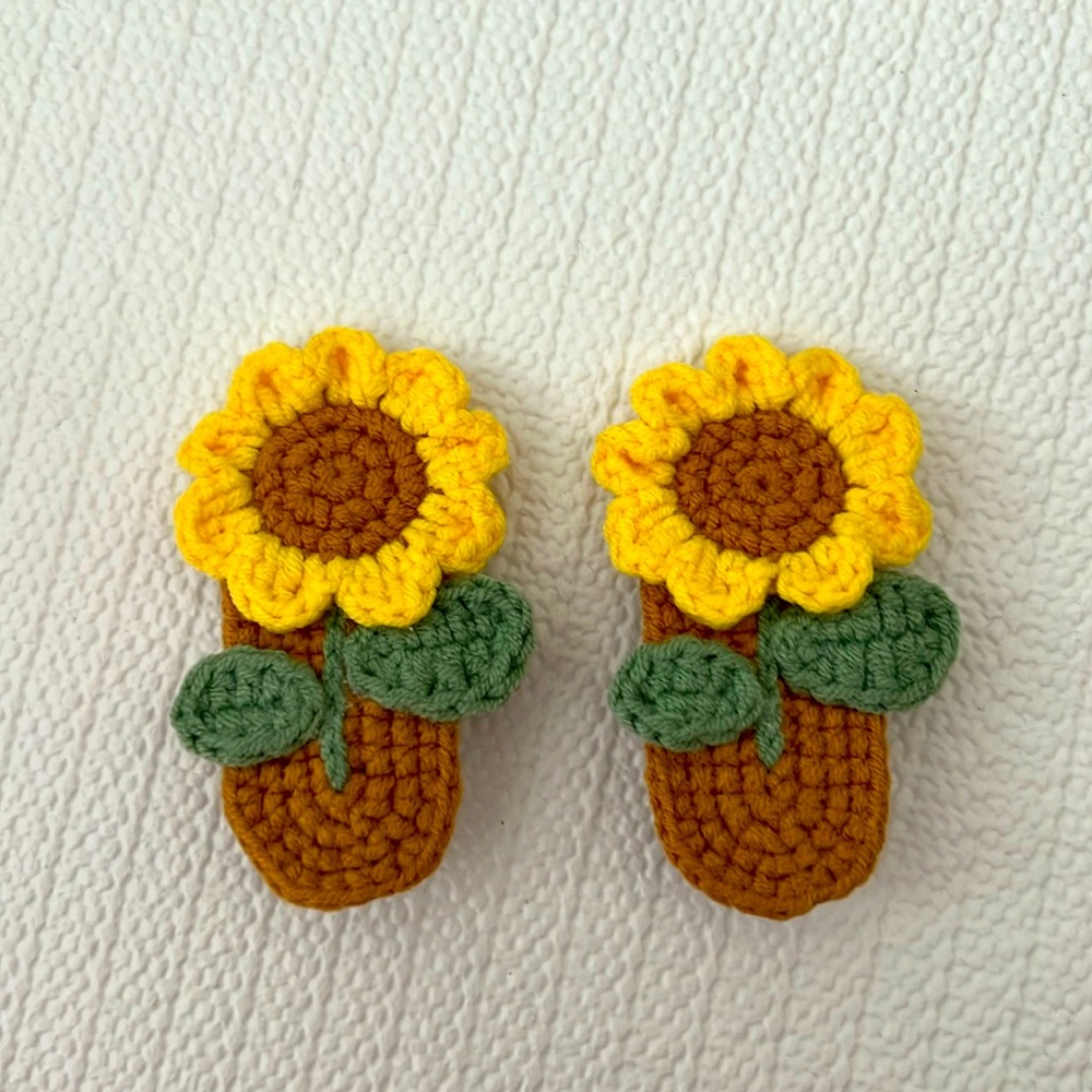 New sunflower hair clip